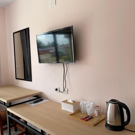 โรงแรมนิยม เอสทีเอ็น 2 - Niyom Stn 2 Hotel Ban Phue 외부 사진
